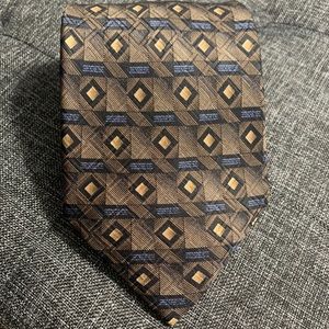 ROBERT TALBOTT STUDIO SILK NECK TIE GEOMETRIC